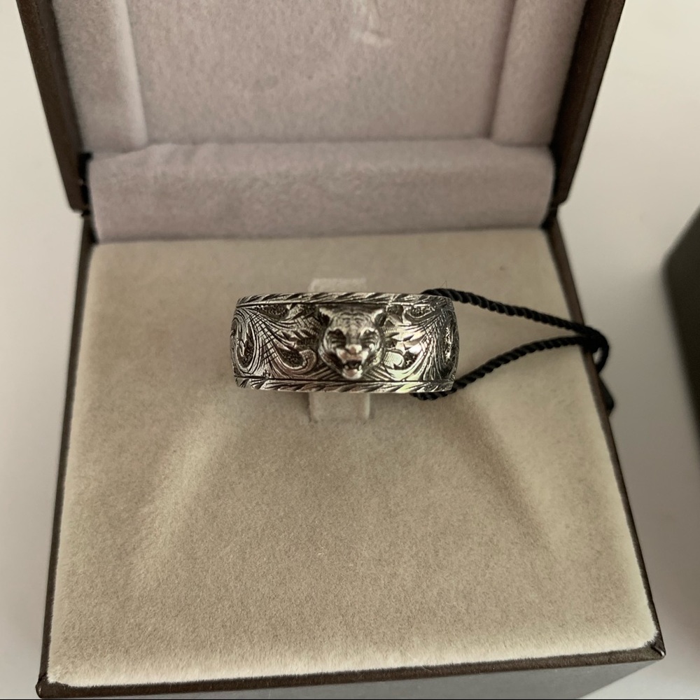 Silver Gucci Gatto Tiger Ring
